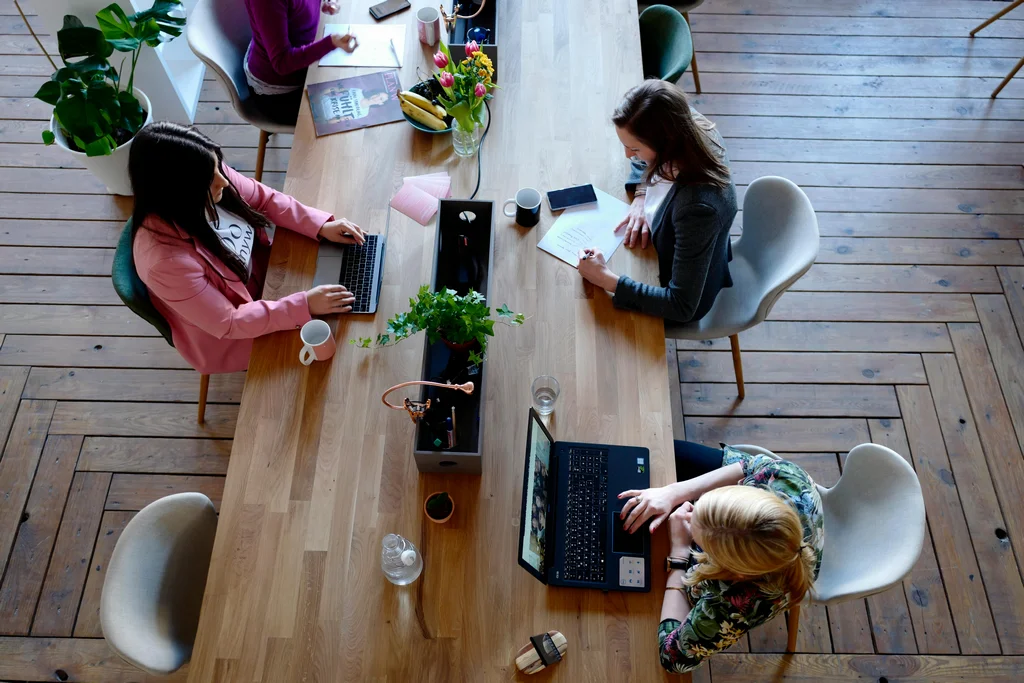 Upwork vs. Fiverr: The Ultimate Battle for Freelancers